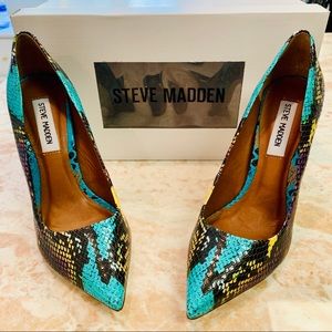 NIB 🔥 Steve Madden Pumps